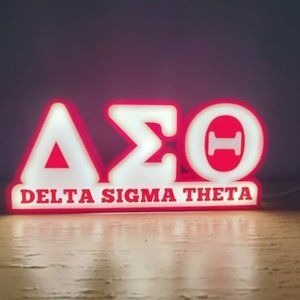 DELTA SIGMA THETA LED USB DESK LAMP